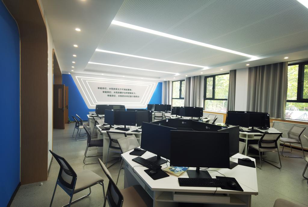 多媒體制作專業中的軟件技術服務 創新驅動與價值賦能